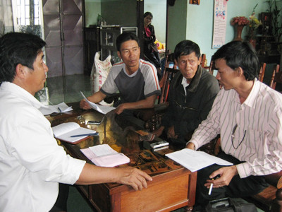 Các trưởng thôn bị liên lụy