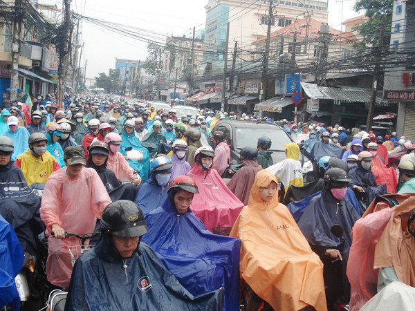 Ùn tắc giao thông trên đường Cách mạng Tháng Tám (quận 1), TPHCM