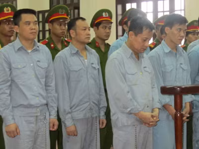 Tuyên tử hình 4 bị cáo vụ buôn 150 bánh heroin