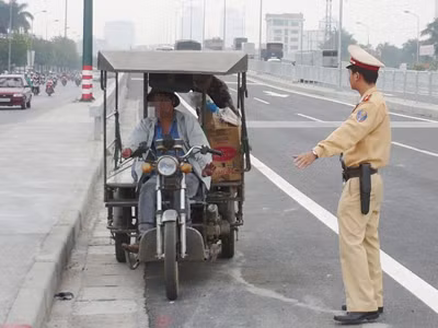 Thu xe, lộ thương binh rởm