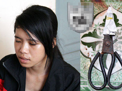 Thôn nữ cắn người yêu 6 nhát, đâm kéo vào ngực