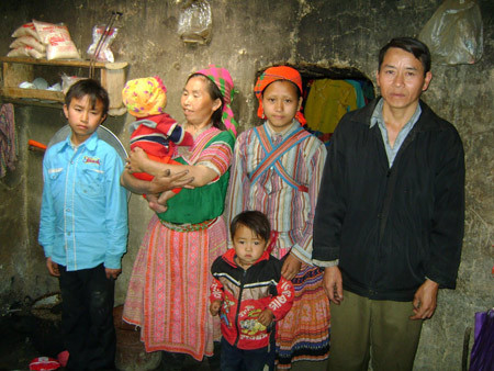 Gặp phụ nữ lập kỷ lục 17 lần sinh nở