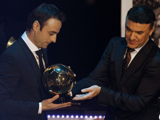 Berbatov lần thứ 7 giành Quả bóng vàng Bulgaria