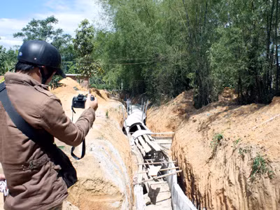 Trùng tu hay xây mới địa đạo ?