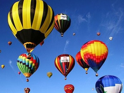 Không gian đầy màu sắc của các lễ hội trên thế giới