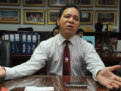 Có 'đàn cá mập' theo sau TS Alan Phan?