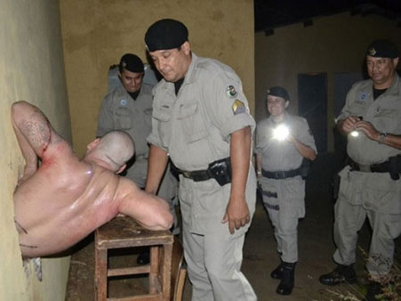 Vượt ngục không thành vì quá béo