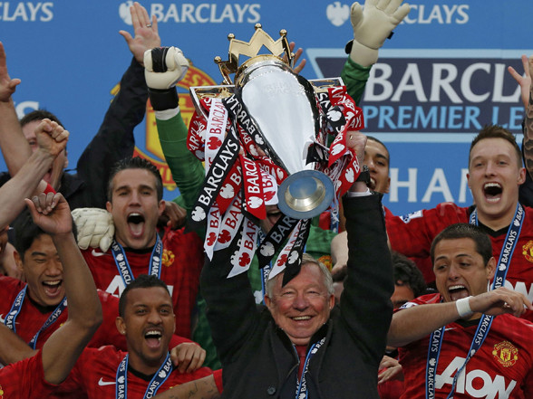 M.U thắng trong ngày chia tay Sir Alex