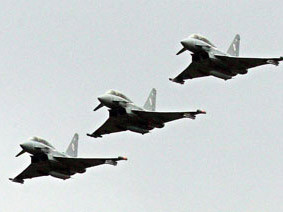 Anh điều máy bay sẵn sàng hành động tại Syria