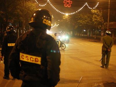 Tạm đình chỉ ban chỉ huy cảnh sát cơ động lạm quyền