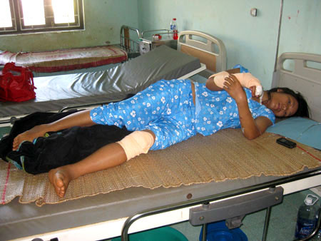 Gã chồng tàn độc vượt nghìn cây số truy sát vợ