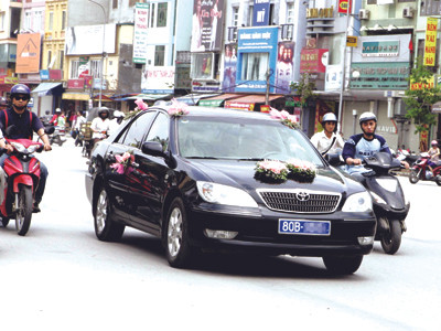 Khoán xe công: Sáu năm, chỉ một người thực hiện