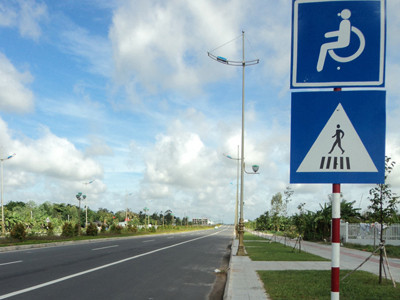 Quan tâm người khuyết tật mới ở...bảng hiệu