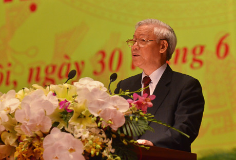 Huy động sức dân đi đôi với bồi dưỡng sức dân