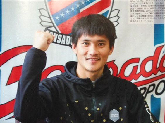 Công Vinh muốn chơi cho Sapporo nhiều năm