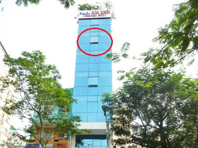 Nam thanh niên phi thân từ tầng 7 tự tử