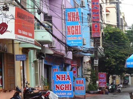 Nhà nghỉ bi hài ký