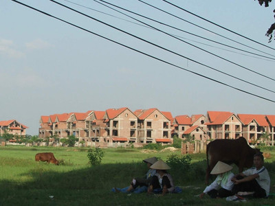 Địa phương dễ dãi, dự án bỏ hoang