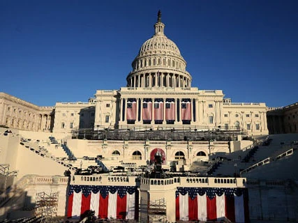 Tổng thống Obama lập kỷ lục 4 lần tuyên thệ