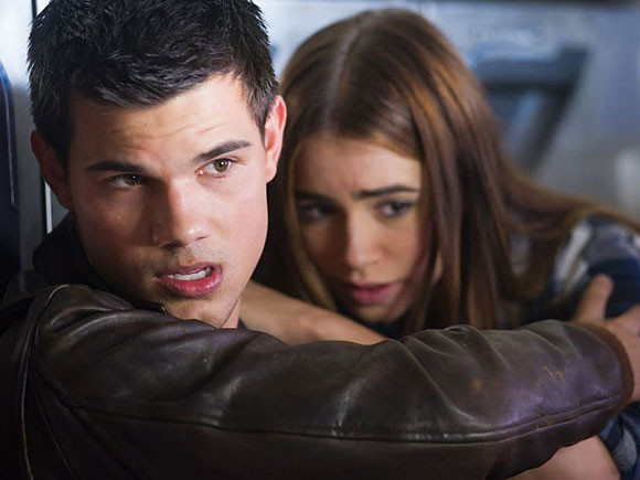 Sao của Twilight trở lại với 'Truy kích'