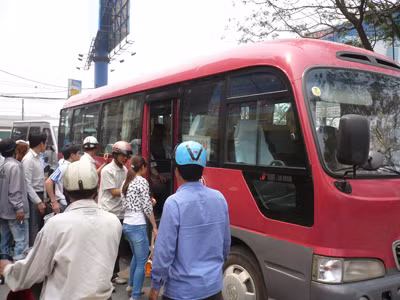 Nhiều hãng vận tải tự tiện tăng giá vé