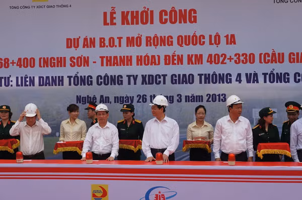 Thủ tướng bấm nút khởi công dự án
