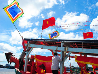 Tưng bừng lễ Nghinh Ông