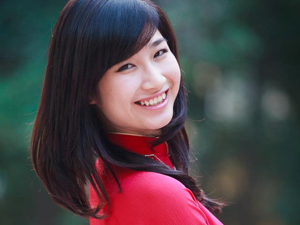 Hoa khôi Nhân văn chia sẻ quyết định "a dua'