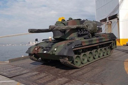 Brazil nhận pháo tự hành bảo vệ Cúp bóng đá