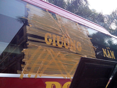 Cạnh tranh bằng cách ném đá