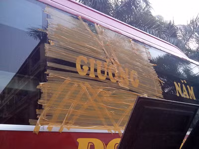 Cạnh tranh bằng cách ném đá