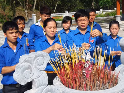 Tri ân Truông Bồn
