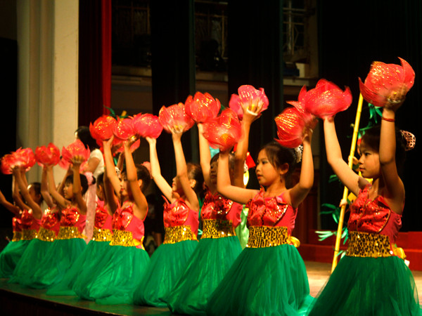 Trung ương Đoàn tặng bằng khen cho công tác Đội và phong trào thiếu nhi Thủ đô