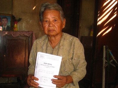 Bị 'xoay' trên đất của mình