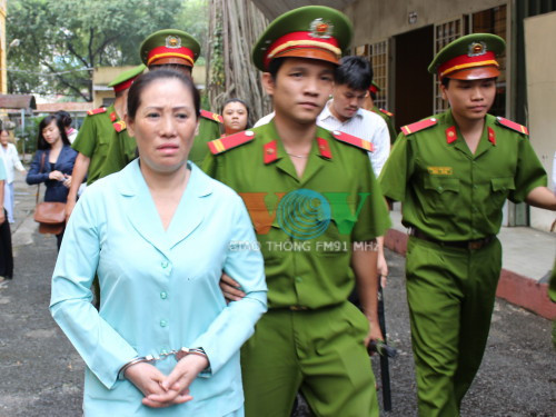 Lĩnh án ba năm tù vì bán thuốc kích dục giả