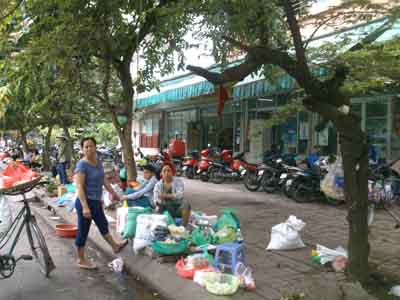 Khổ như dân Thủ đô tái định cư