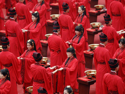 ‘Rực lửa’ đám cưới tập thể theo kiểu cổ đại