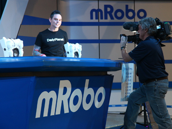 Robot Việt nhảy Gangnam Style lên truyền hình Mỹ