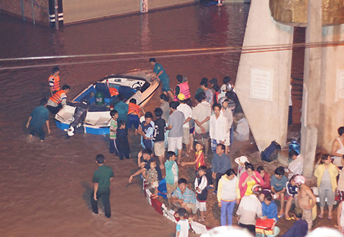 Bình Dương bất ngờ bị ngập sâu 3 m