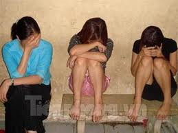 Giáo viên tiểu học bị bắt vì môi giới mại dâm