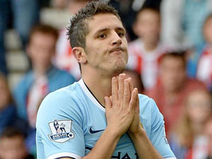 TIN NÓNG ngày 22/10: Arsenal 'giải cứu' tân binh của Man City