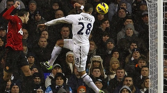 M.U đánh rơi chiến thắng vào phút cuối