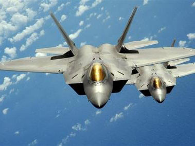 Hai chiếc F-22 của Mỹ