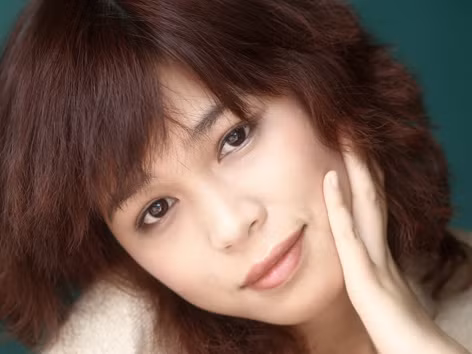 Linh Lê: Yêu nhau sao phải 'về dinh'?