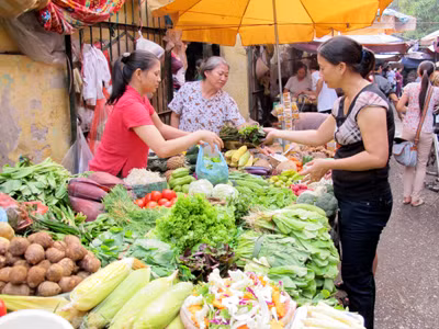 Cuối năm kinh tế còn nhiều rủi ro tiềm ẩn