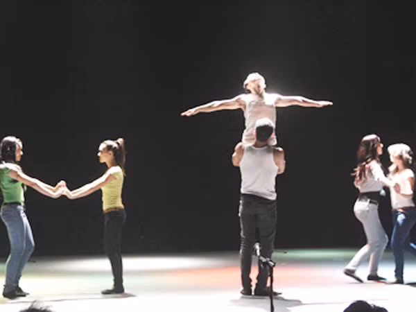 Kỳ thị người thân?