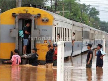 Hơn 400 người chết do lũ tại Đông Nam Á