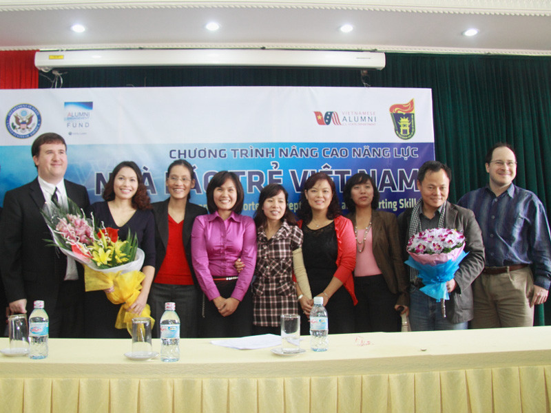 Bế mạc khóa tập huấn kỹ năng tác nghiệp với sinh viên báo