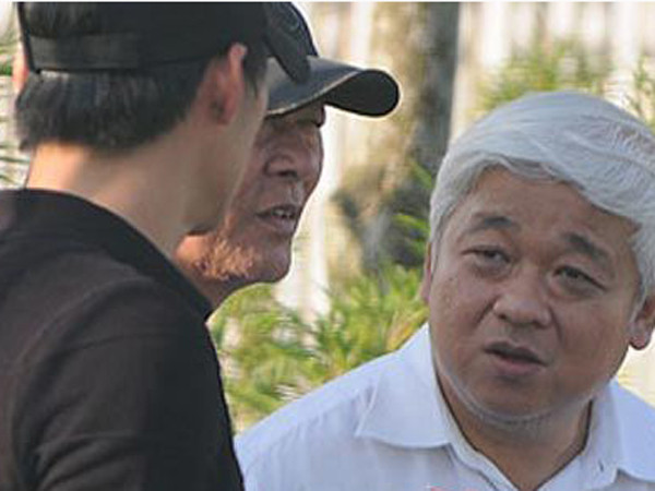 Bầu Kiên nổi giận "lôi đình" với Công Vinh và đồng đội