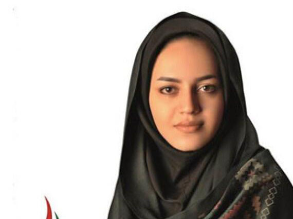 Cô Nina Siakhali Moradi không được vào hội đồng thành phố vì "quá hấp dẫn"